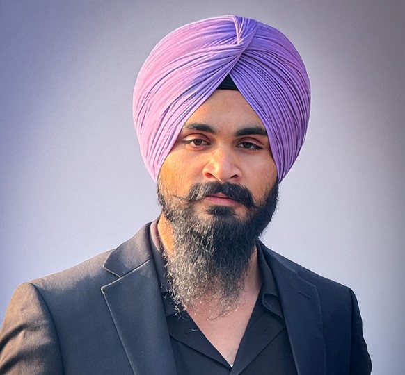 Davinder Singh Turban Style wedding turban tying by expert in USA and mexico